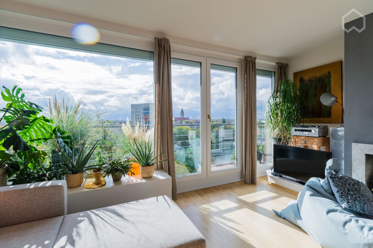 Quiet Penthouse in Charlottenburg incl. private parking