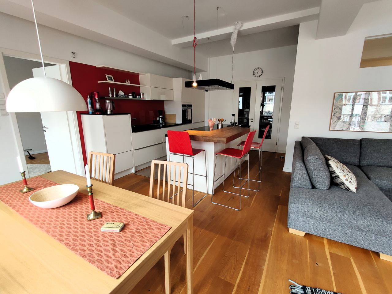 Beautiful quiet loft apartment in the heart of Kreuzberg near U7, 4 rooms