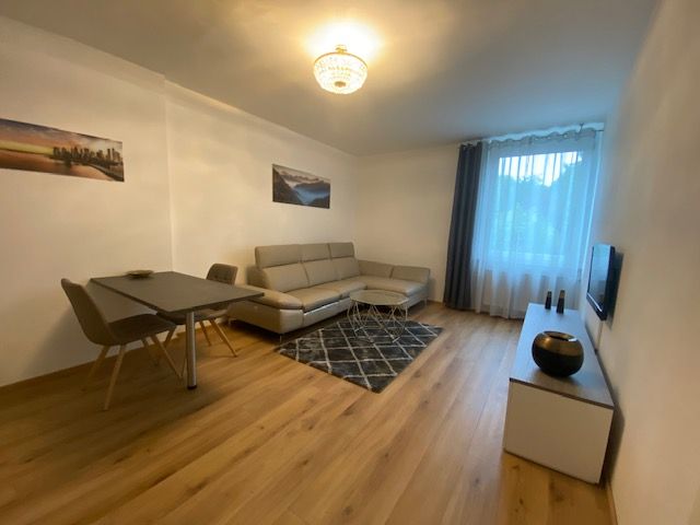 New-furnished, 2-room apartment in Munich