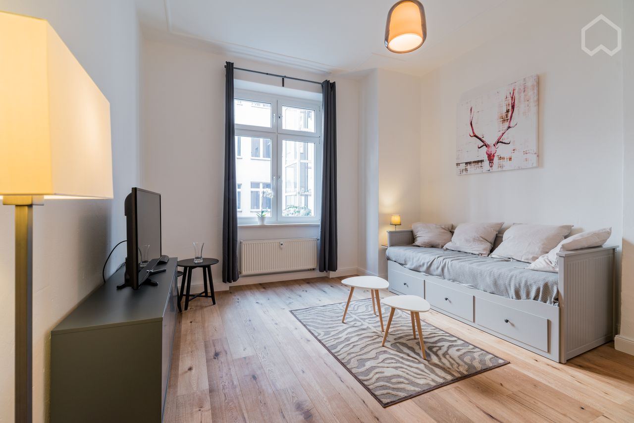 Lovely, charming apartment (Prenzlauer Berg)