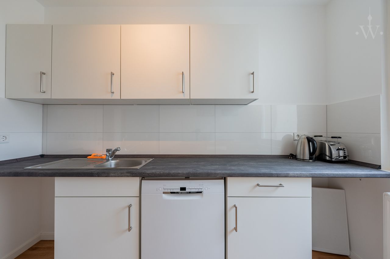 Modern 2-room apartment in Wilmersdorf, fully furnished.
