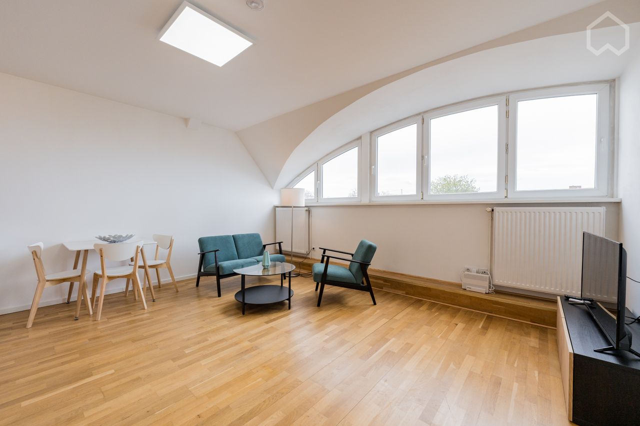 beautiful attic in the Florakiez