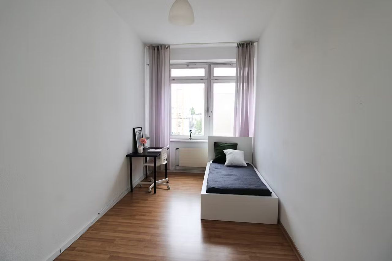 Neat suite located in Bismarckstraße