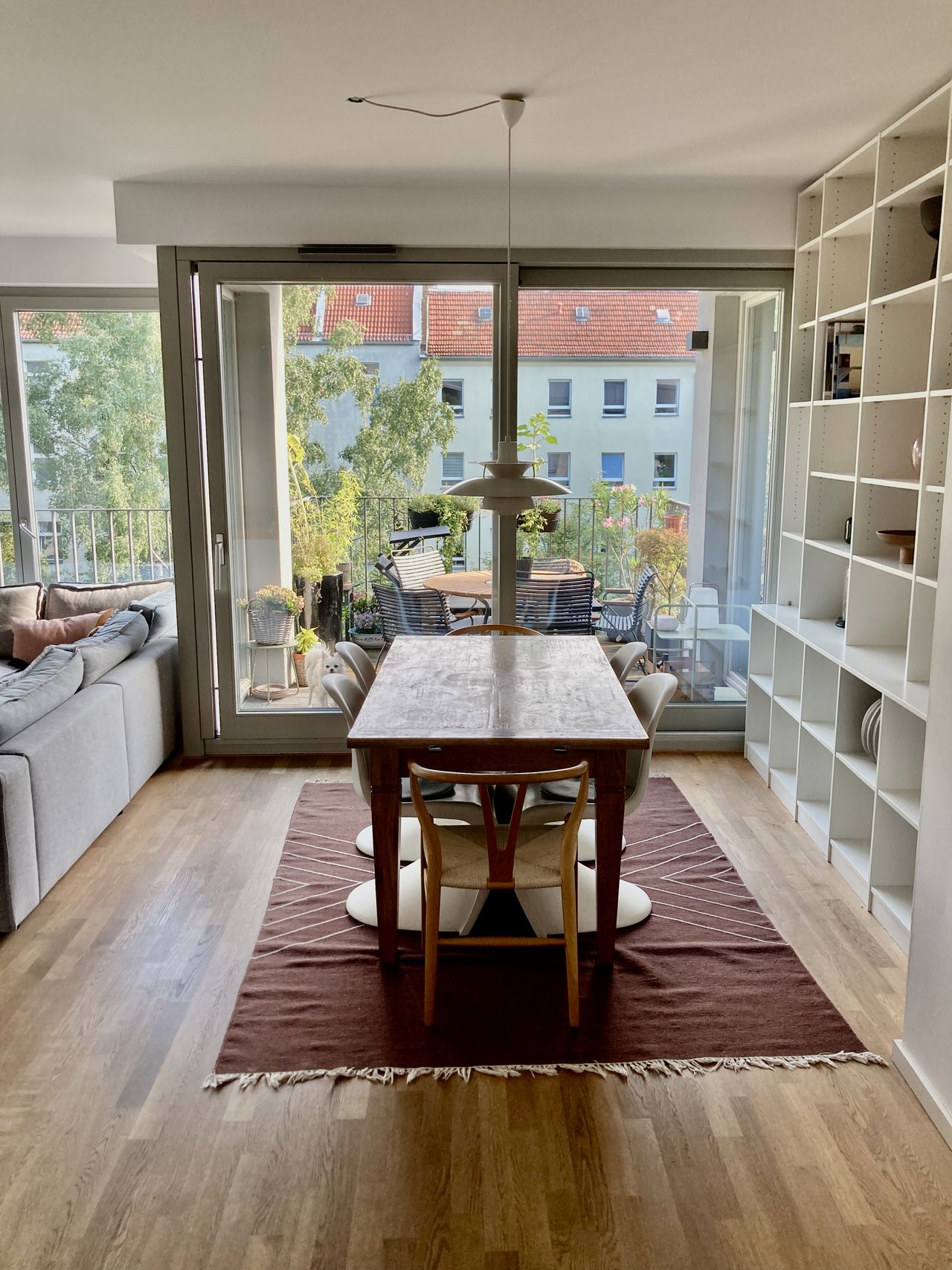 Light-flooded large modern apartment in Pankow - Prenzlauer Berg border - large south-facing balcony/loggia - 400 sqm community garden