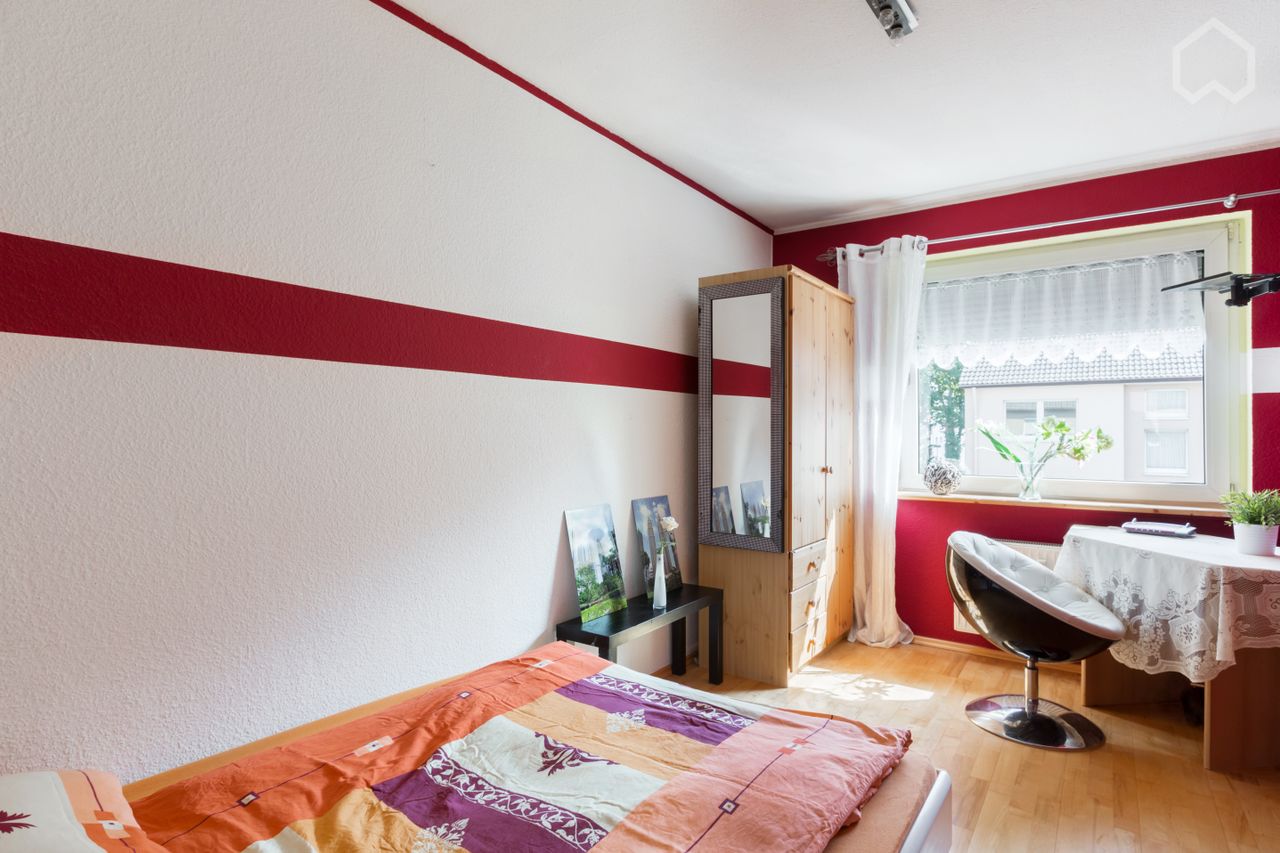 Lovely 3-room-apartment in popular area with good public transport connection