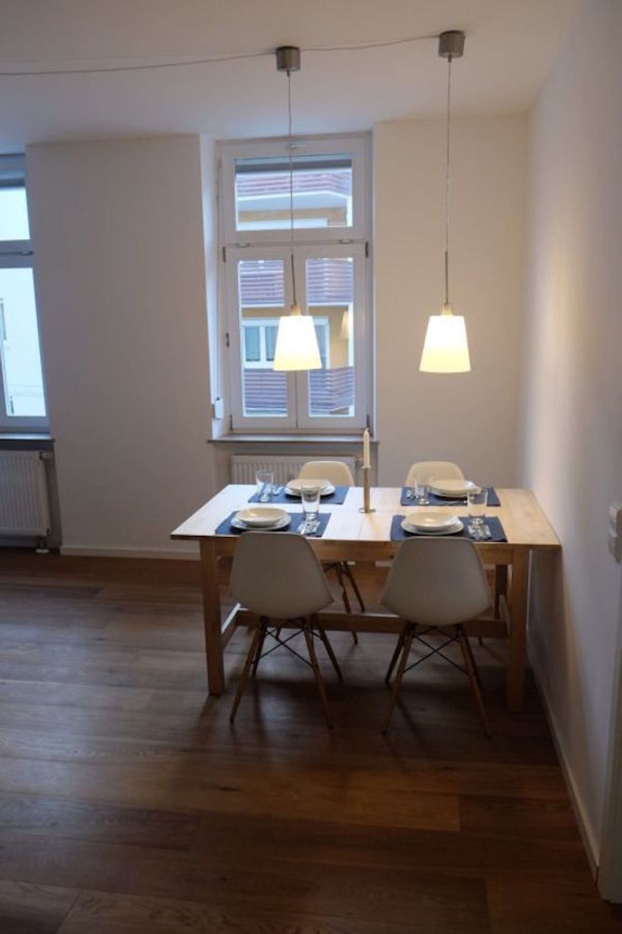 Neat flat in Stuttgart, well sited for pulic transport to main station and airport