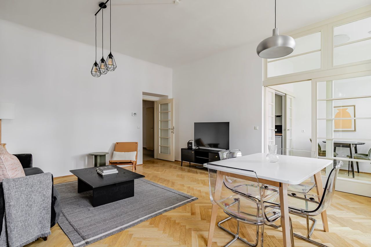 2BR | Alsergrund, elevator, nr Votivkirche