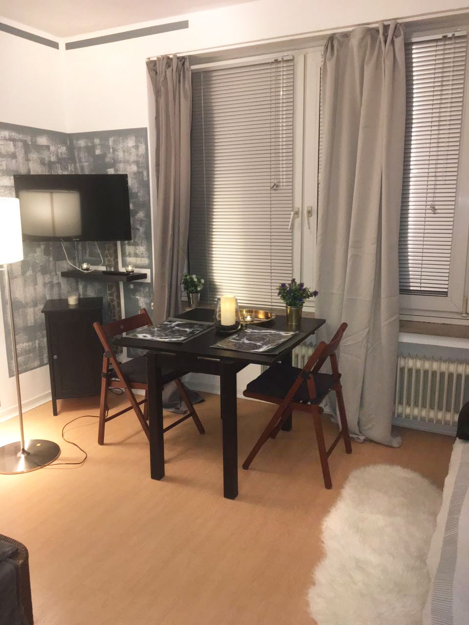 Beautiful stay-here apartment rent plus electricity