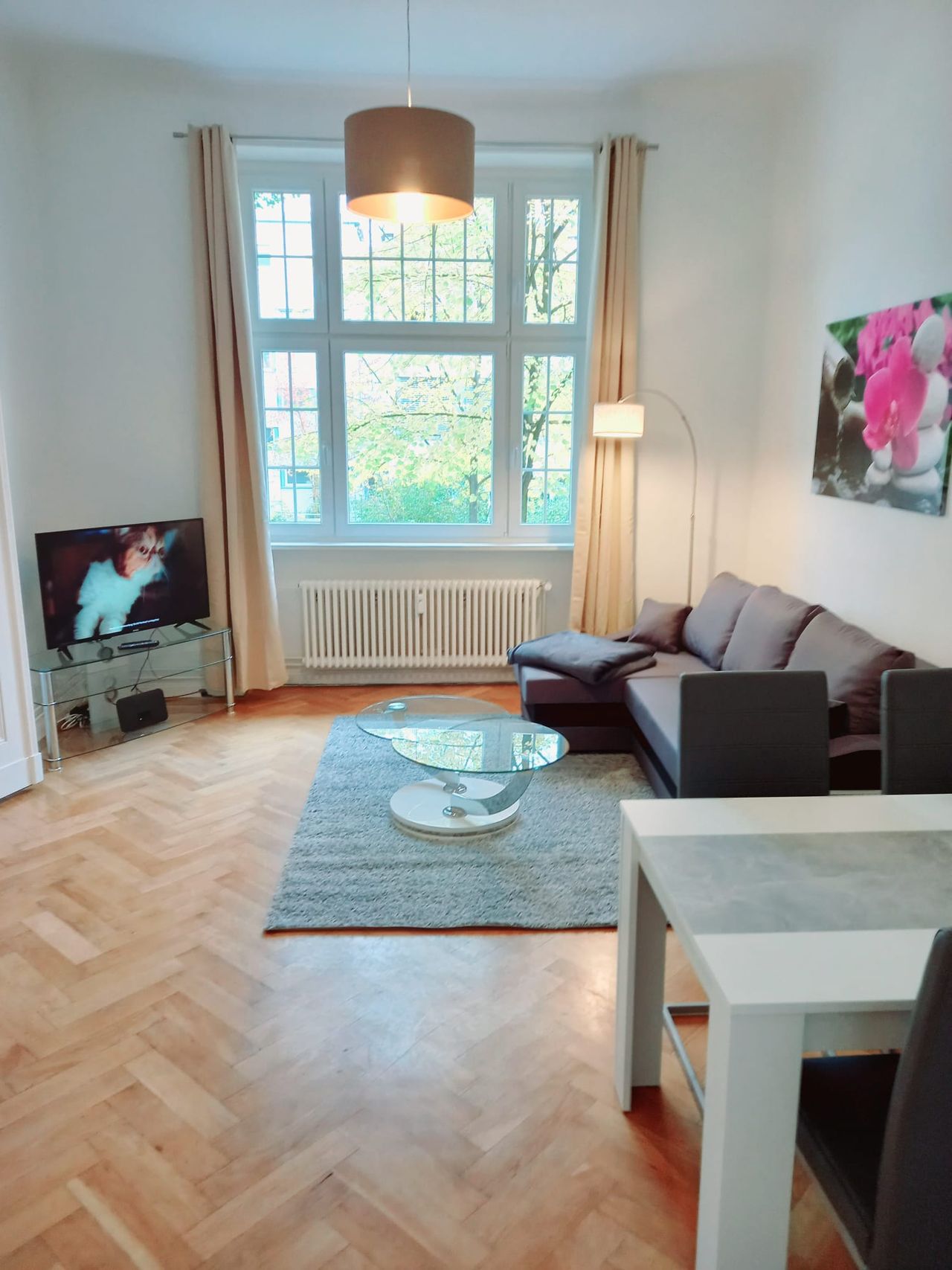 Quiet , central and newly furnished in Friedenau / Schöneberg