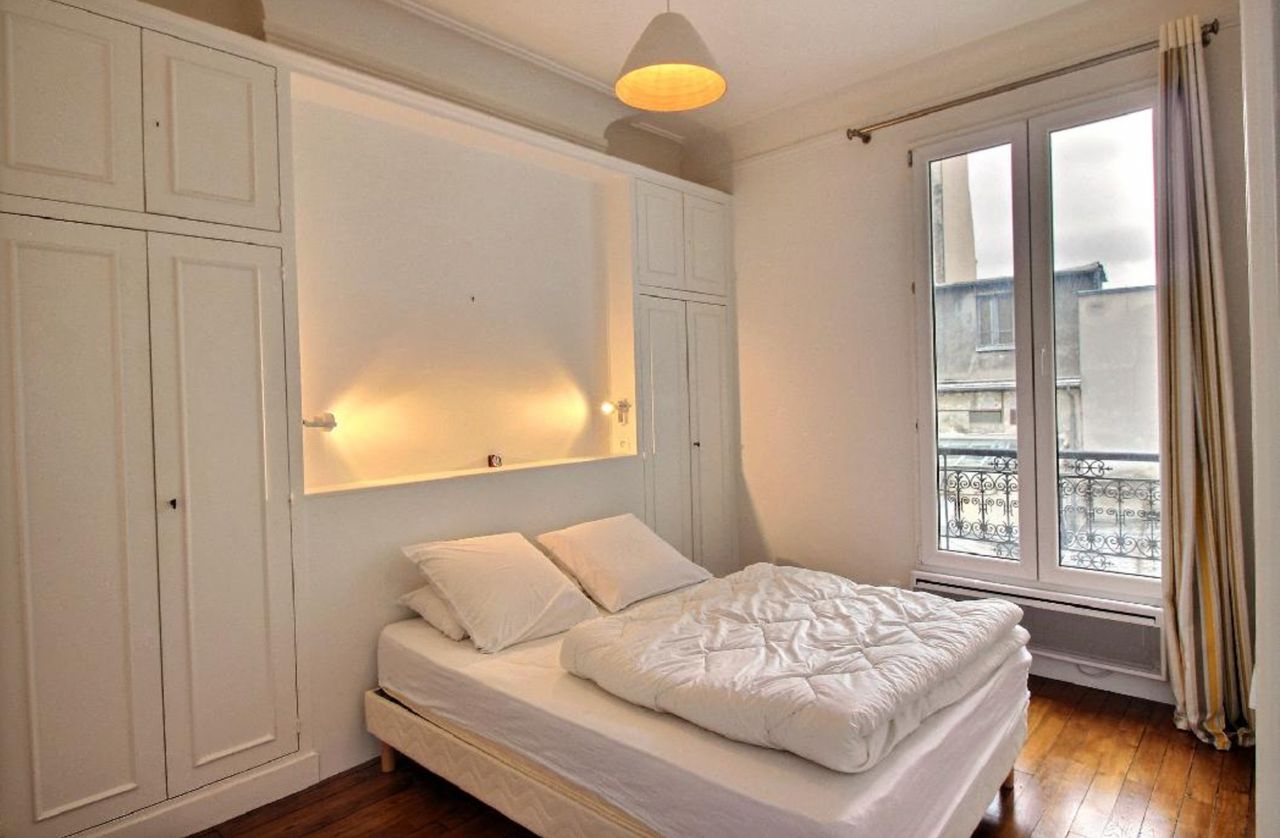 Furnished apartment in Montmartre