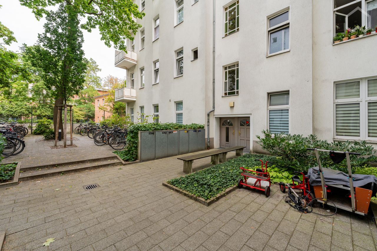 Cozy and spacious 2-room apartment in Berlin-Wedding