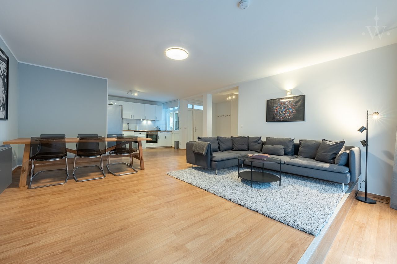 Scandinavian furnished 4-room apartment with a spacious living and dining area