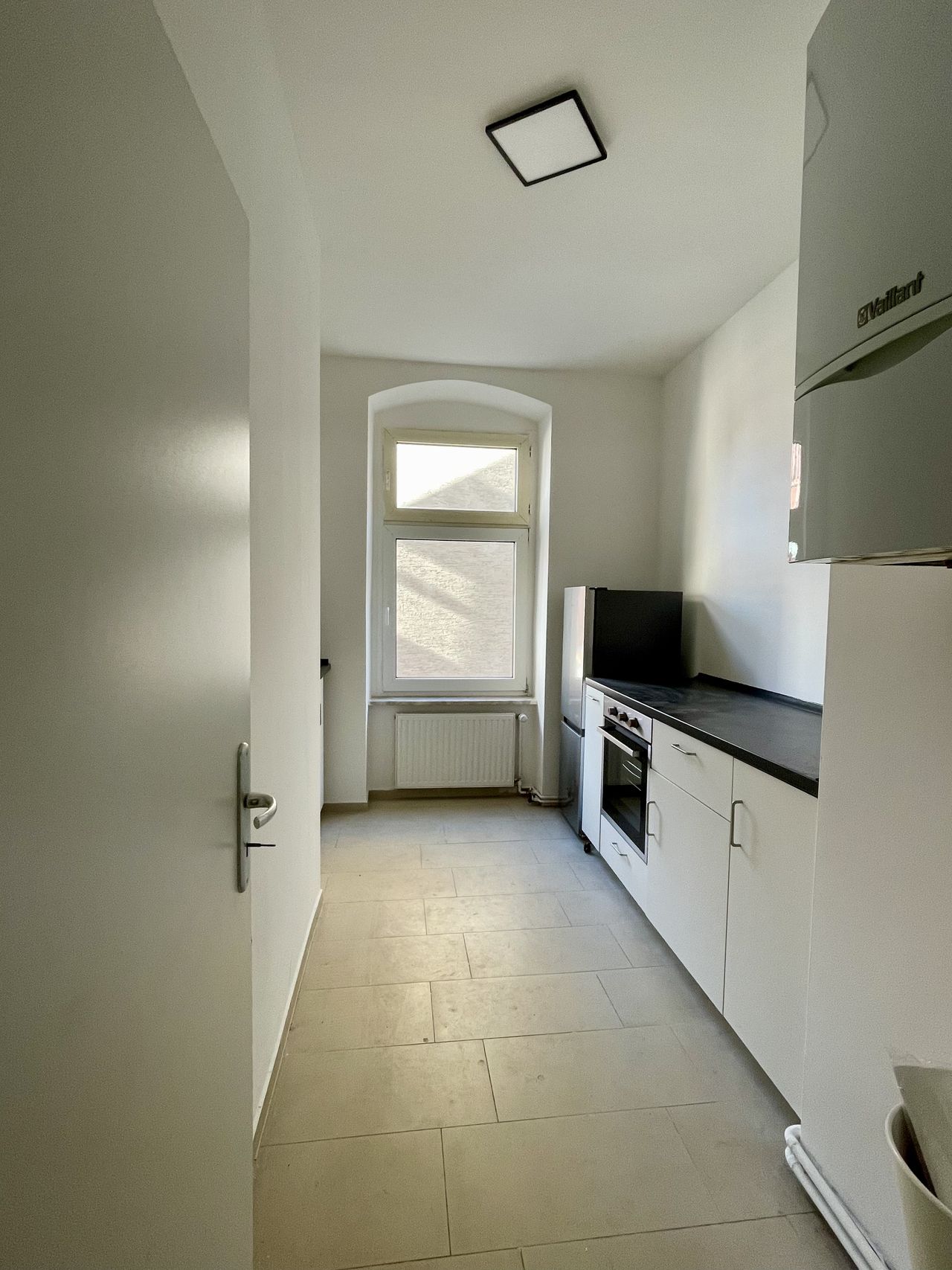 Charming 2-Room Altbau Apartment in Berlin-Moabit – Quiet and Central!