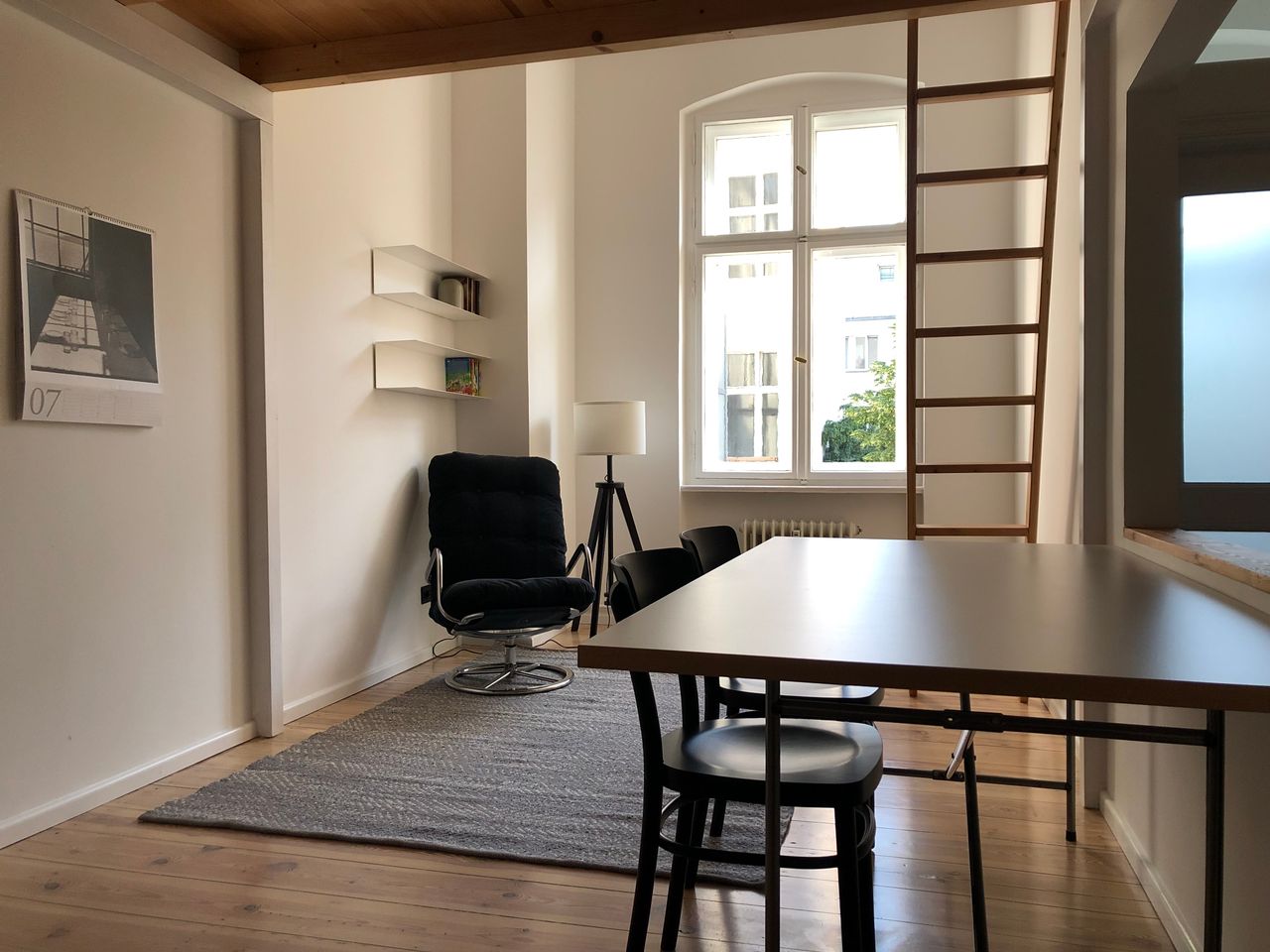 Nice, cute,  freshly renovated suite conveniently located, Kreuzberg (Maybachufer)