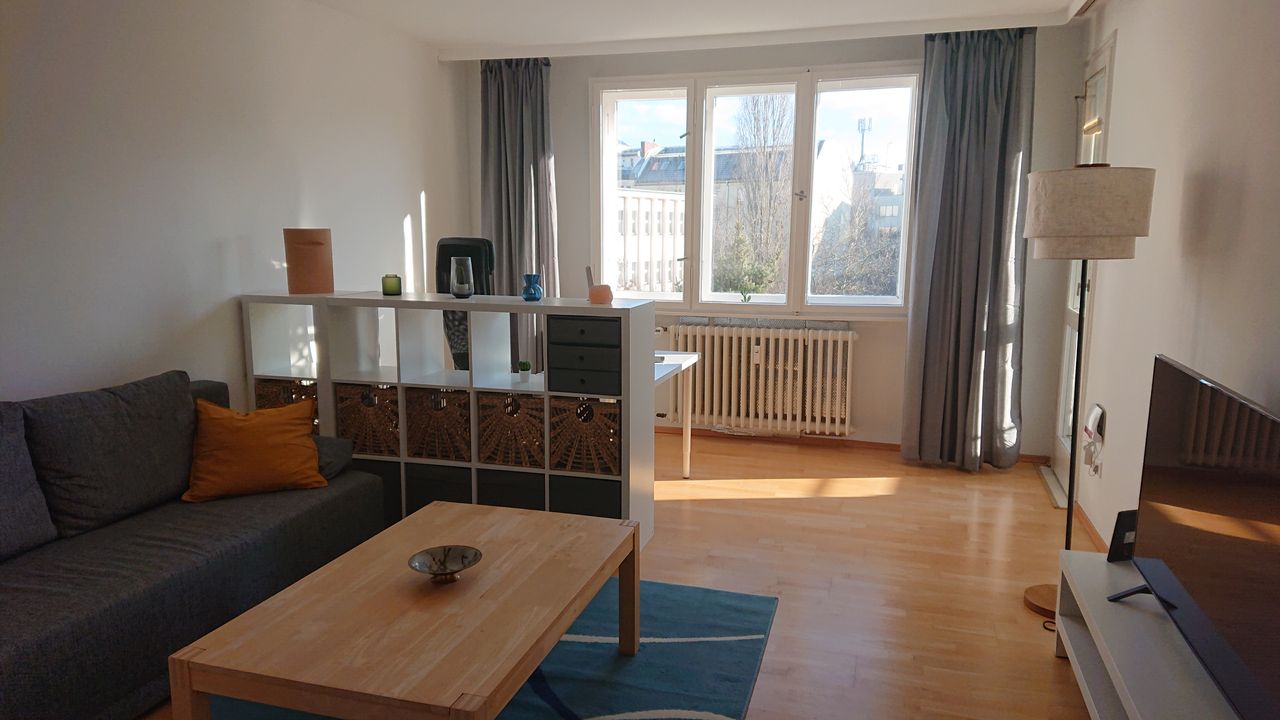 Bright & spacious suite in South Schöneberg