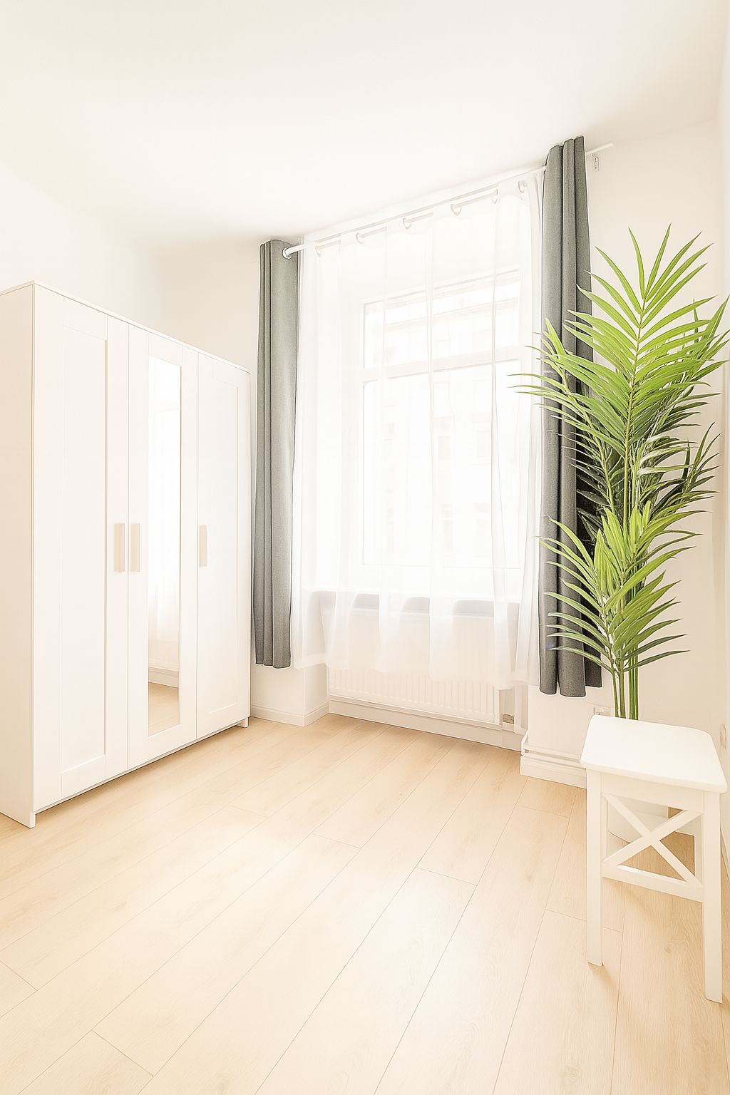 Modern Business Apartment