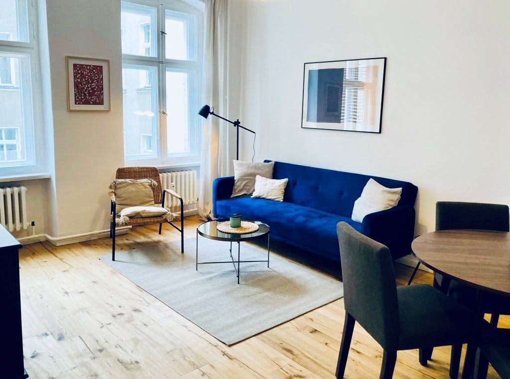 Beautiful, bright apartment, fully furnished and completely renovated -  in Charlottenburg near Lietzensee