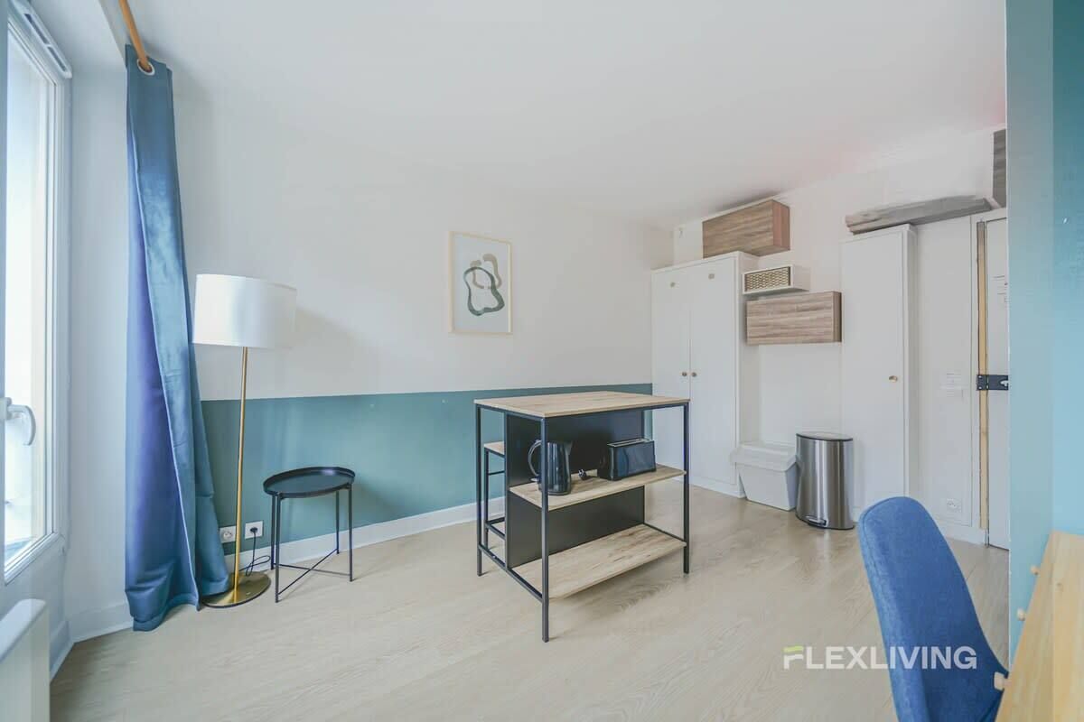 entire 22 square meter apartment, nestled in the charming Desso Street...