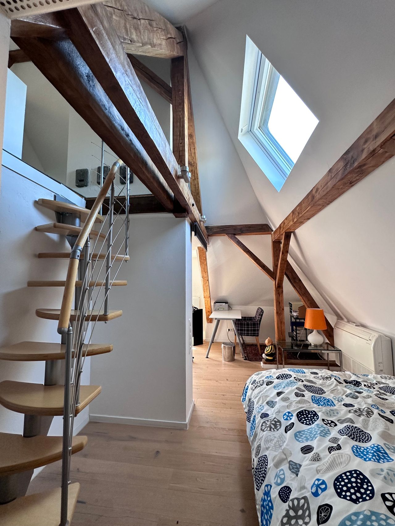 Cosy, technically well equipped 1-room studio 45 sqm in Aachen