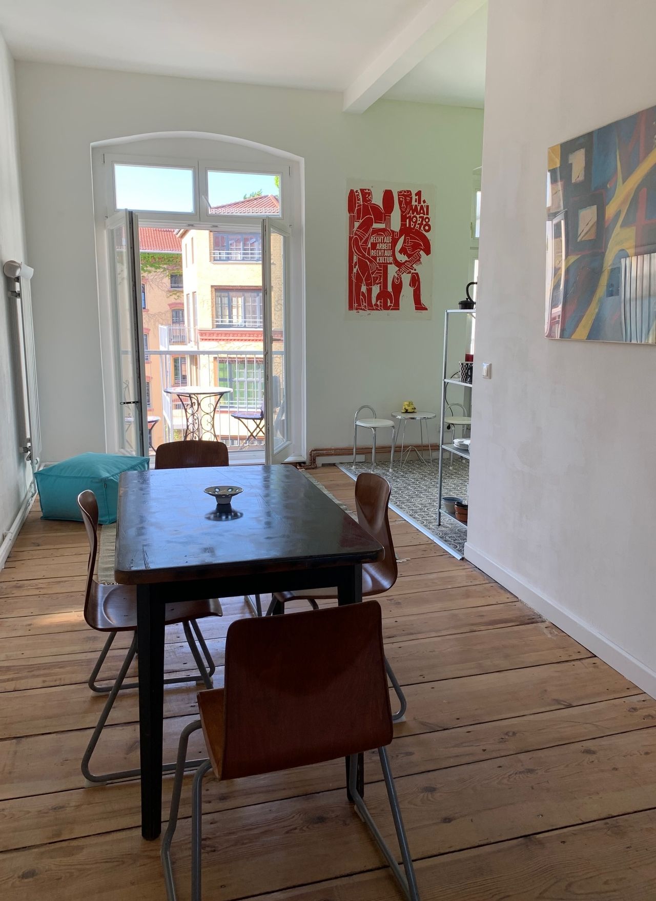 Bright & Spacious Apartment in Prime Location
