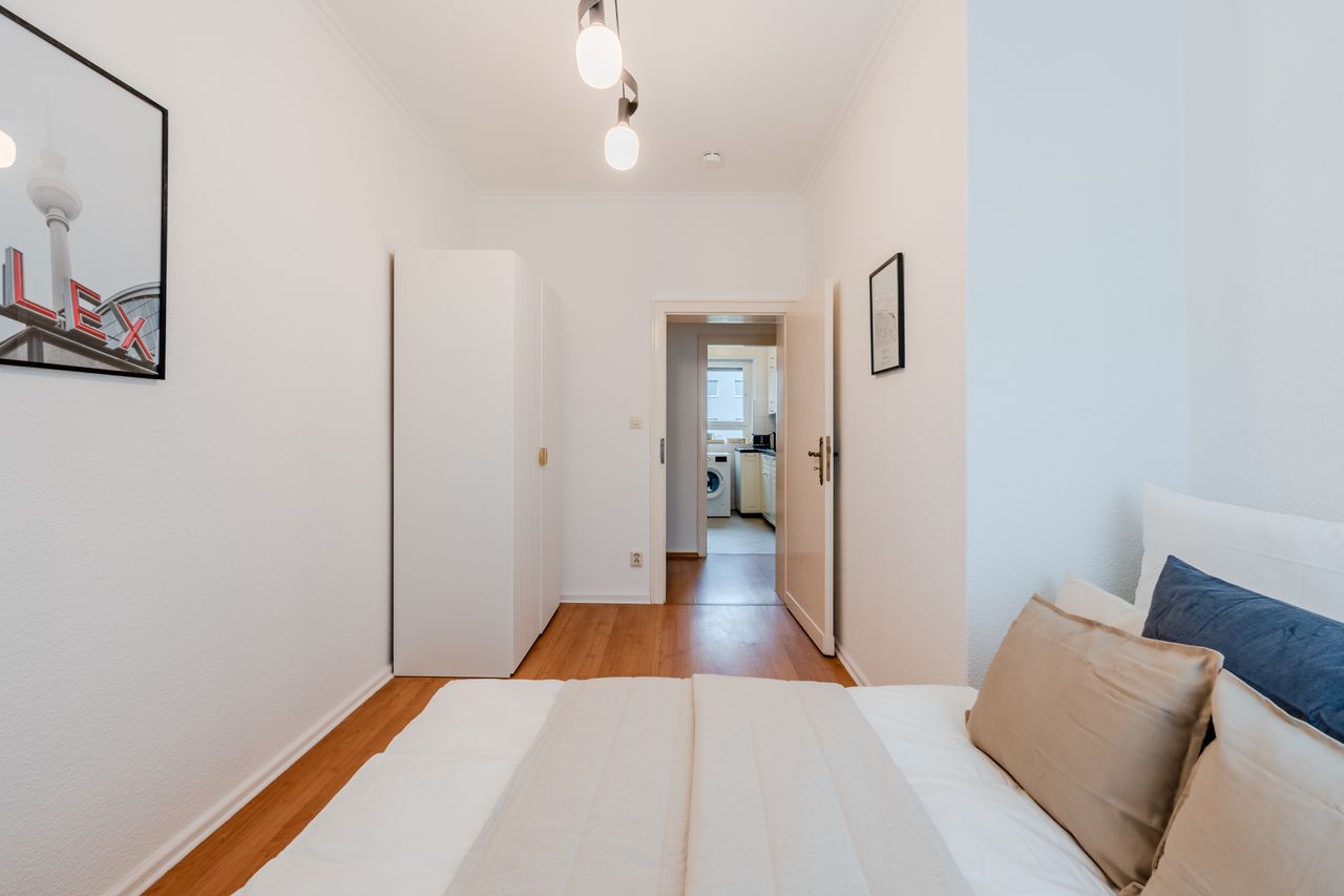 Chic 3-Bedroom Apartment with Serene Garden in Spandau-Berlin