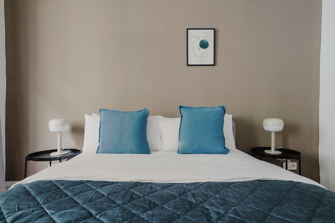 Terrific Prenzlauer Berg 2BR w/ W/D, Fully Furnished