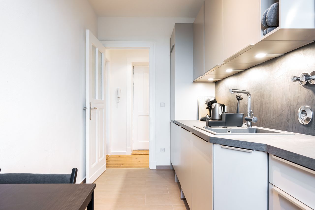 Fashionable & lovely studio in excellent location
