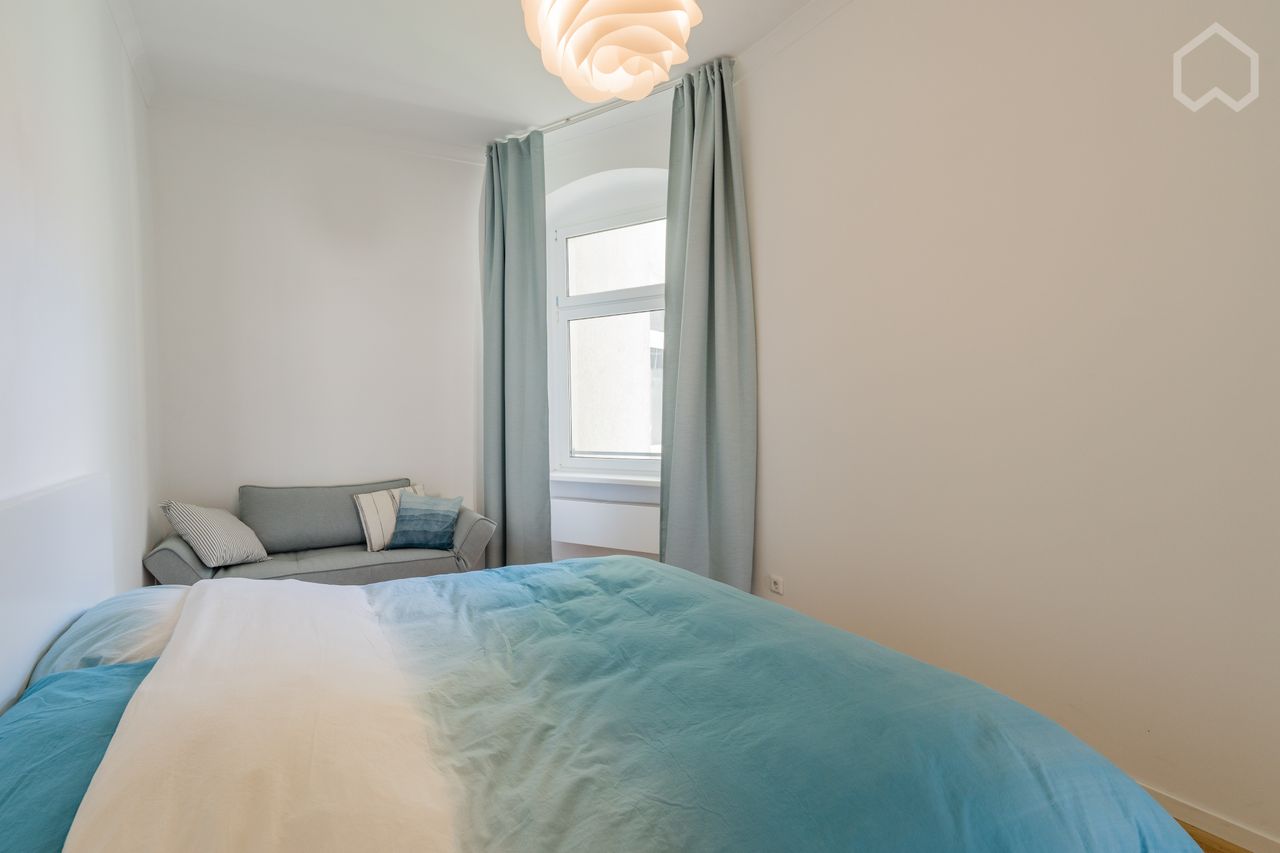 Newly Renovated Altbau in Mitte