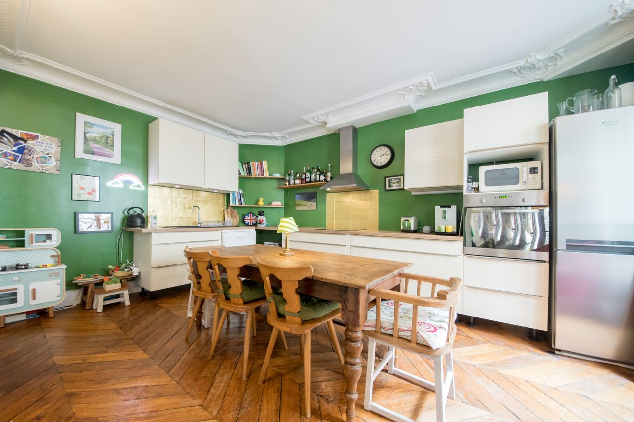 Large family flat by the Moulin Rouge, Butte Montmartre, Pigalle