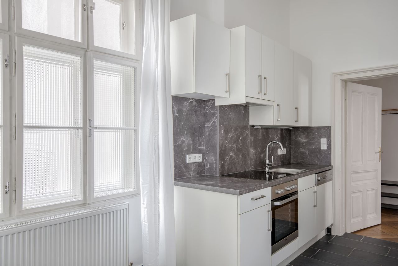 1BR | Alsergrund, nr bars, U4 & trams