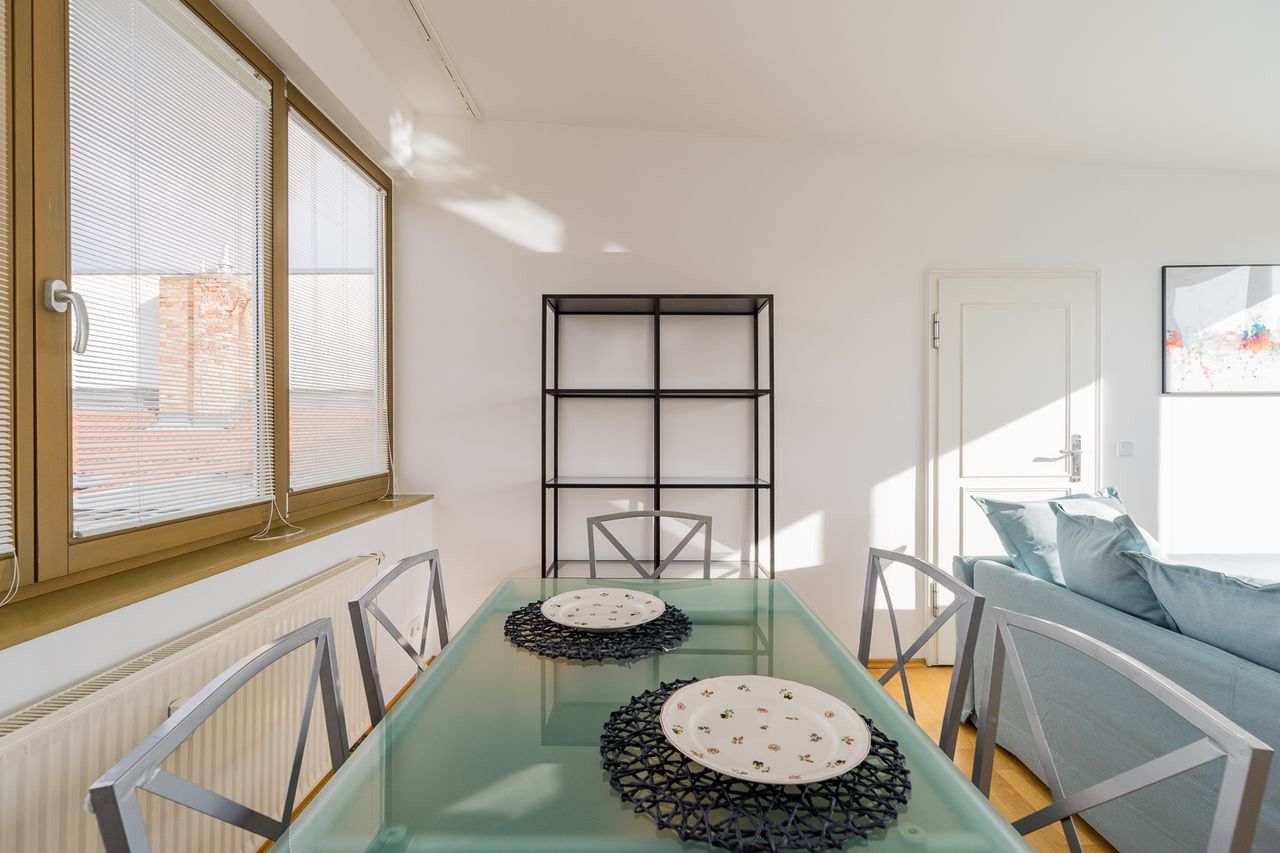 Modern 2 Bedroon Flat in Mitte with a great balcony