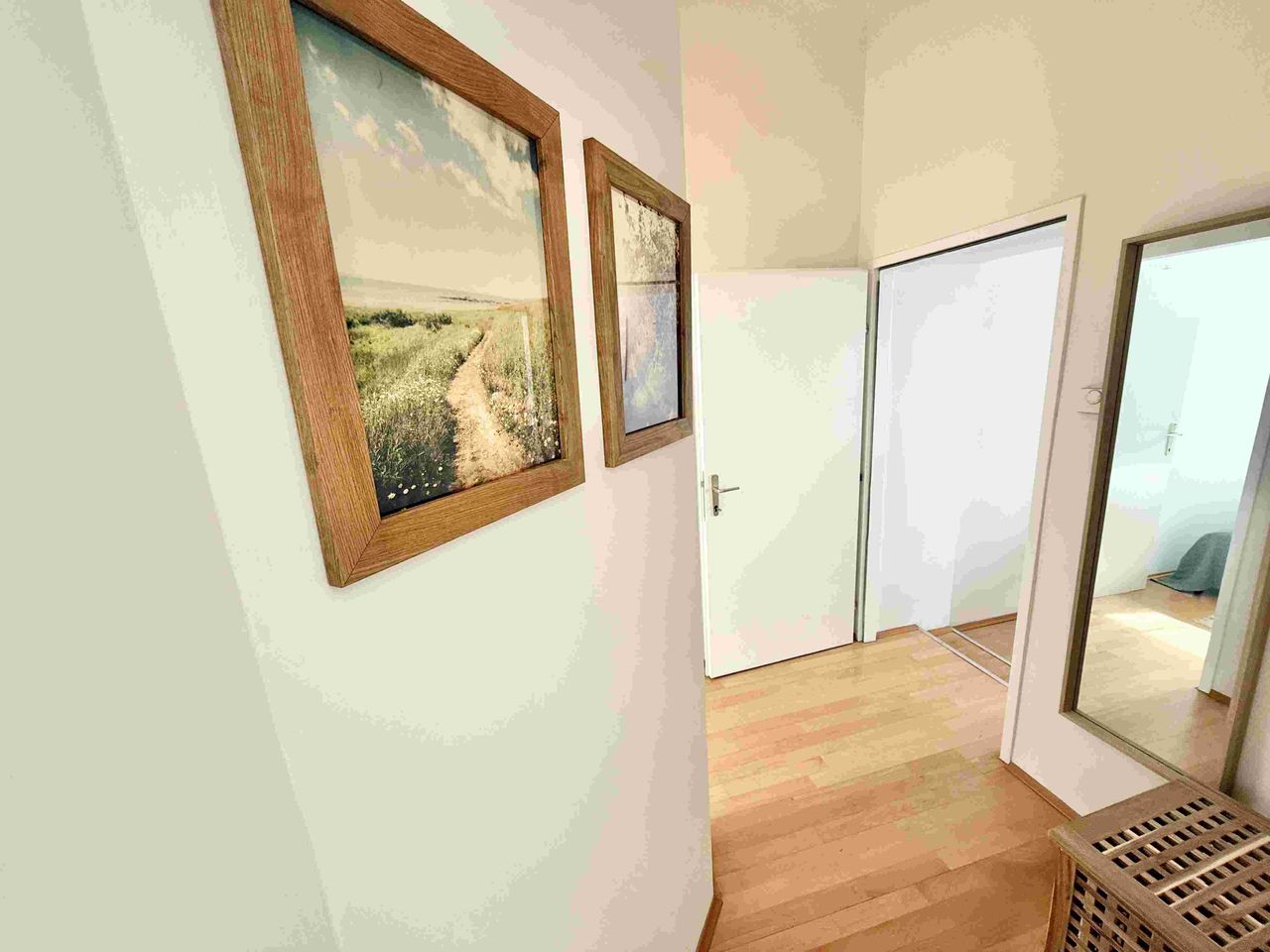 Charming, central 44 m2 apartment in the heart of Vienna.  Super fast Wi-Fi – within walking distance next 7th district.