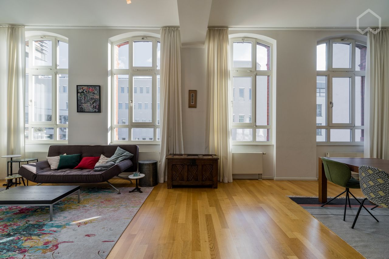 Modern and spacious apartment in Berlin's district Mitte
