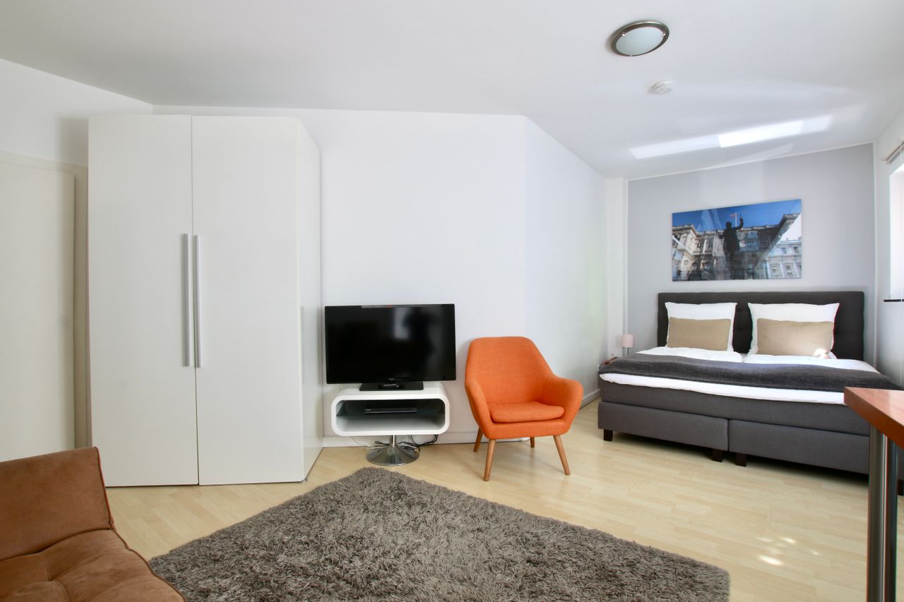 Lovely, perfect suite in Cologne central area