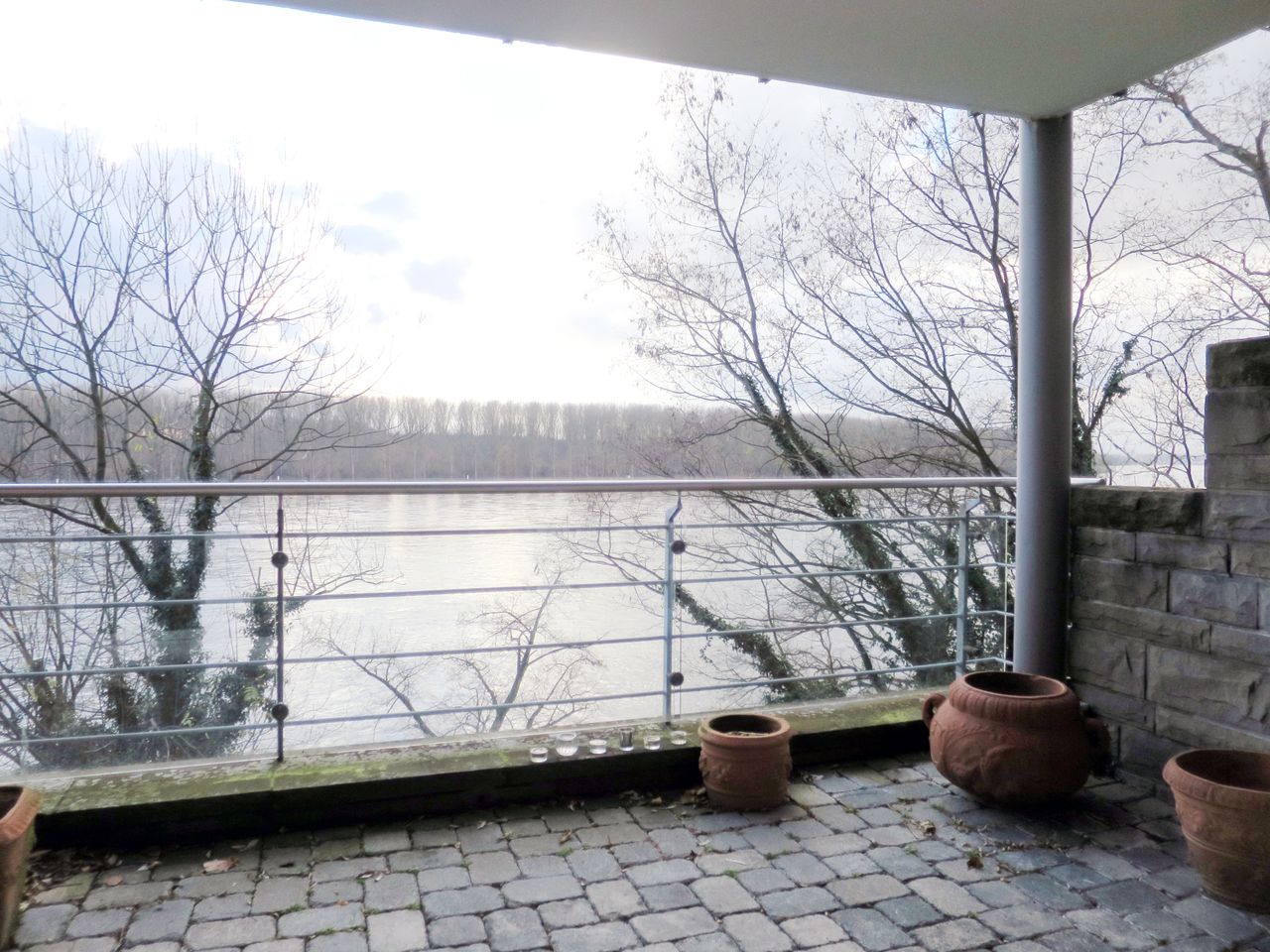 Luxurious and spacious 2 room dream apartment directly on the Rhine - Cologne