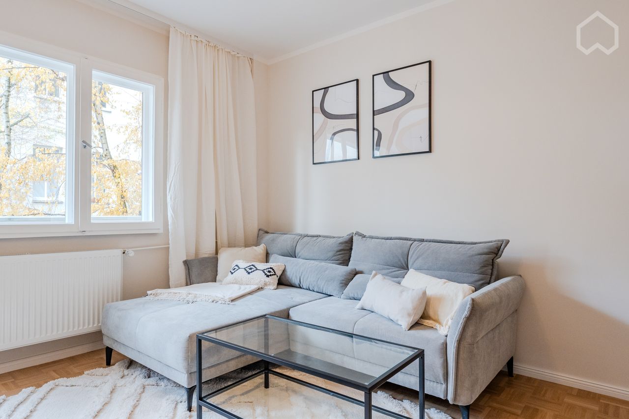 Fantastic, bright apartment by the Spree and Hansaviertel