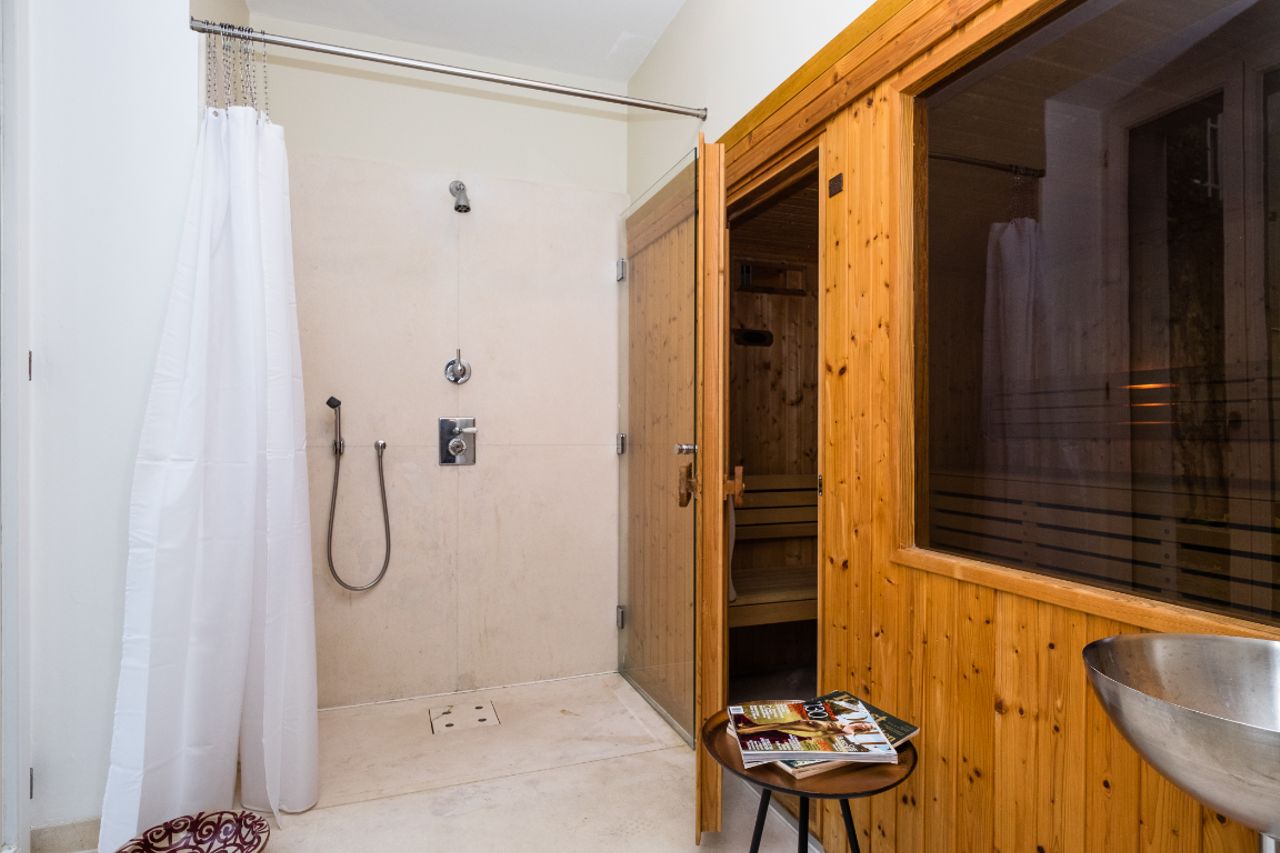 Modern & beautiful home with sauna and garden in Prenzlauer Berg