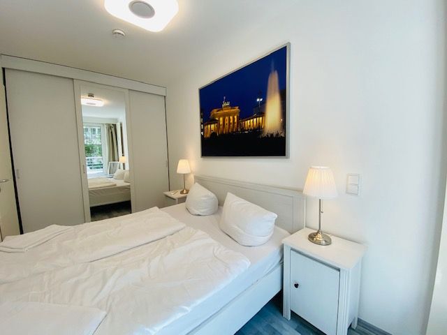 Managed by Wunderflats: Stylish city flat with sunny balcony & concierge service in the heart of Berlin