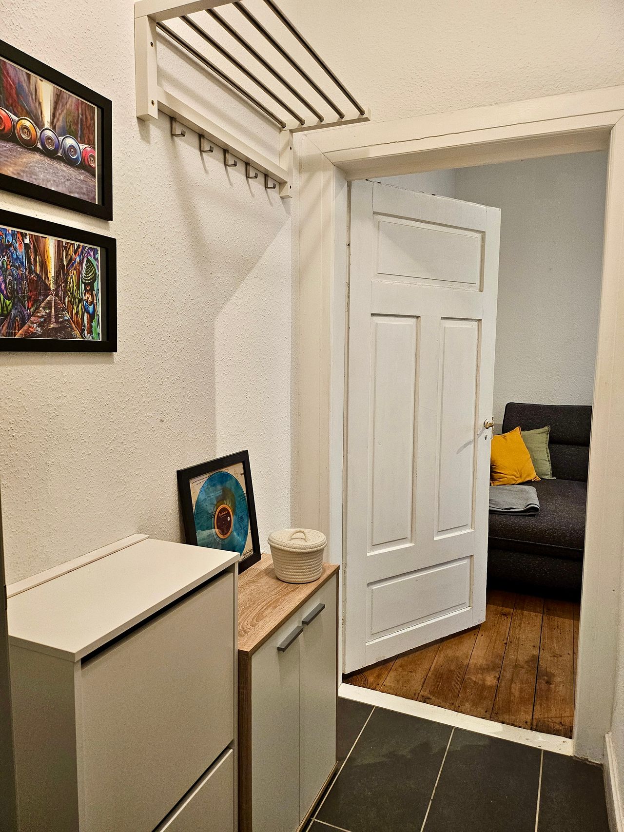 Charming, furnished 2-room city flat as a temporary rental in a central location in the city centre