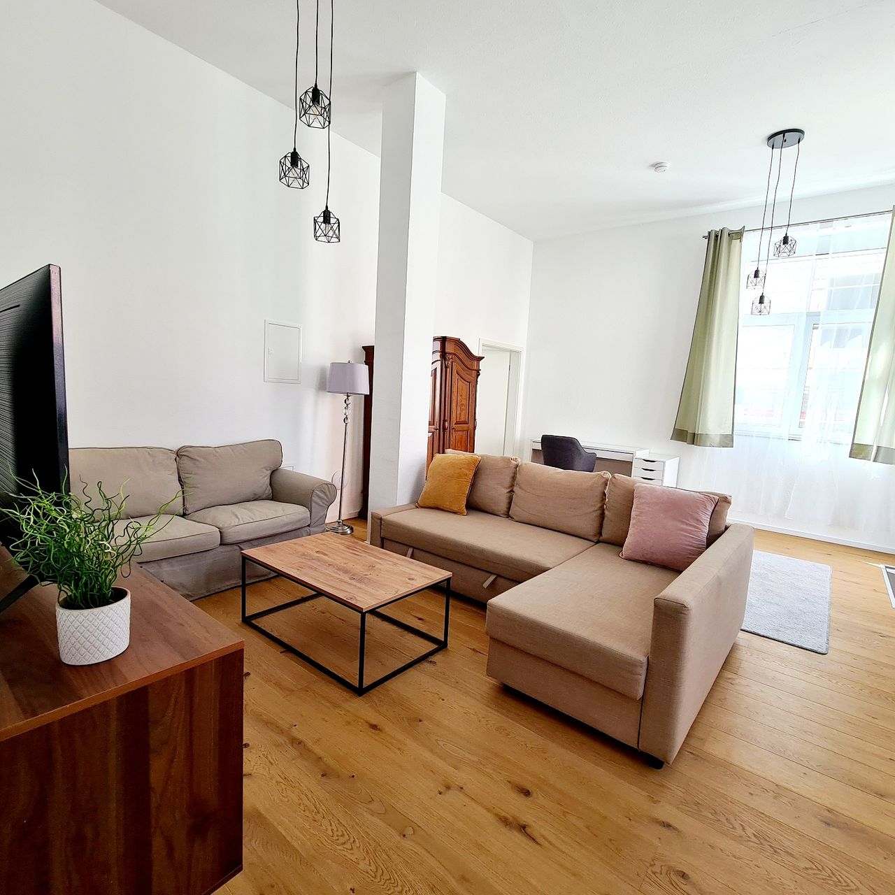Fully furnished large suite in Stuttgart Vaihingen