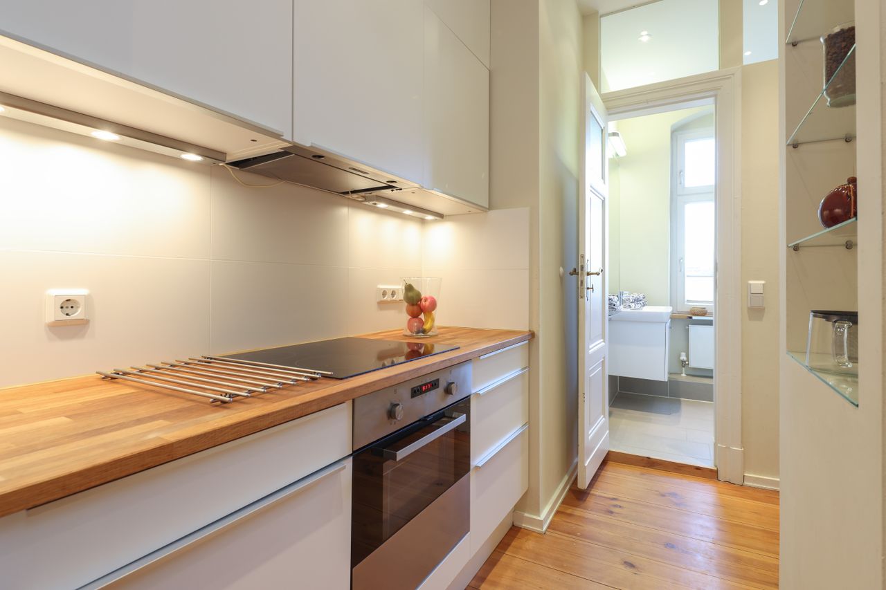 Perfect and bright 3 room apartment in the middle of Kreuzberg Bergmannkiez