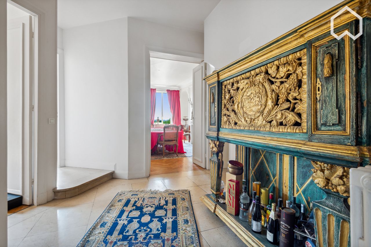 Luxurious flat with a view on the Bois de Boulogne