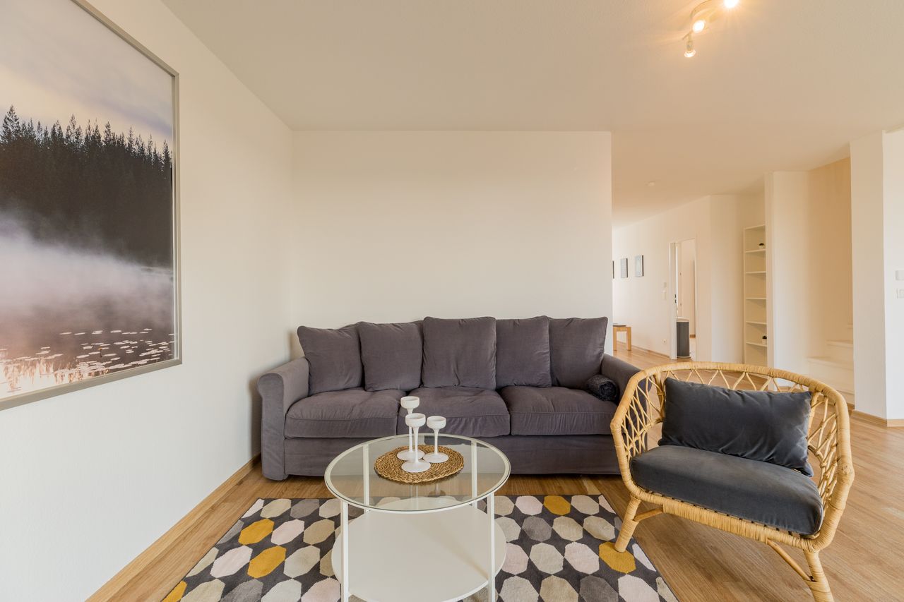 Maisonette apartment near Checkpoint Charlie with service