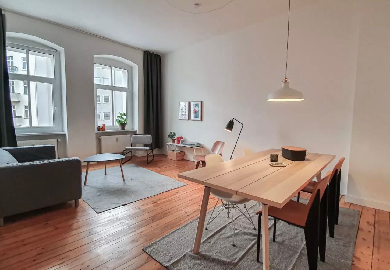 fully furnished 2-room apartment on Pettenkoferstr