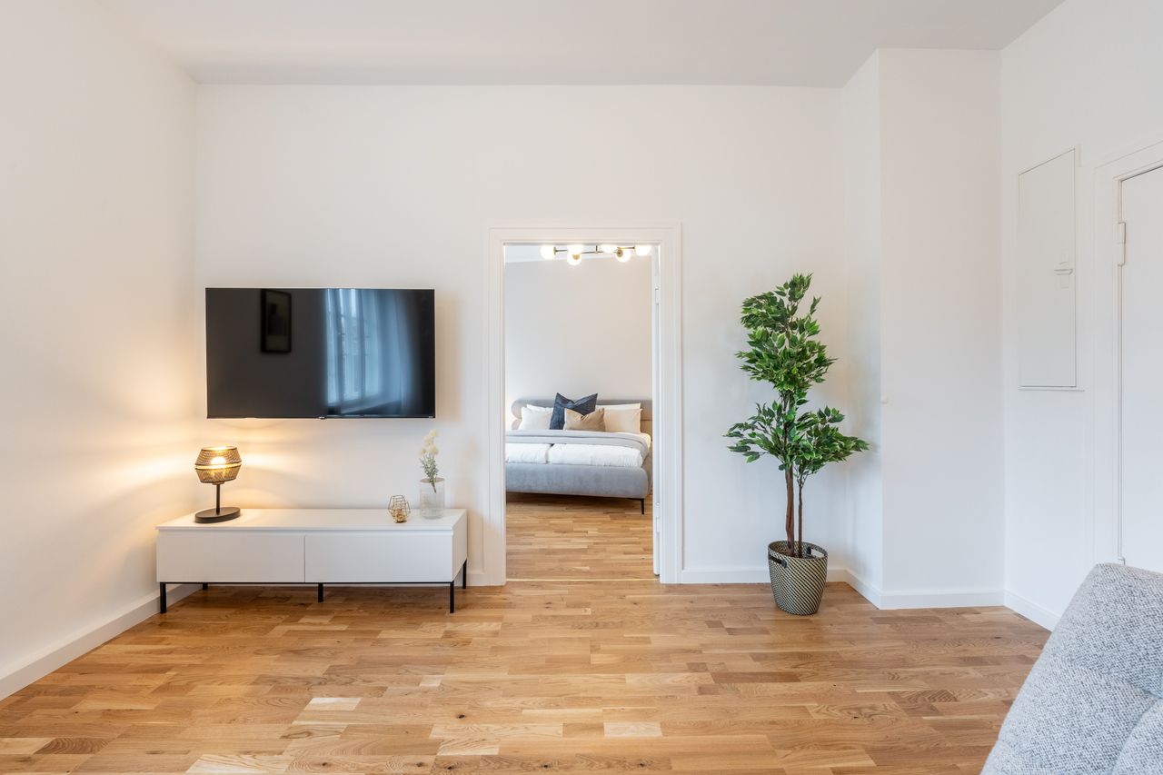 Chic and Cozy: Fully Furnished 2-Room Apartment in Green area of Berlin