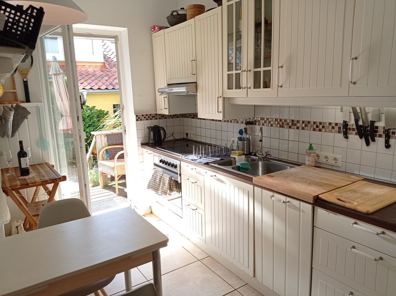 Living and working in Lüneburg with studio and own garden