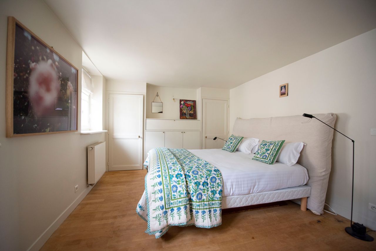Large 2-bedroom flat