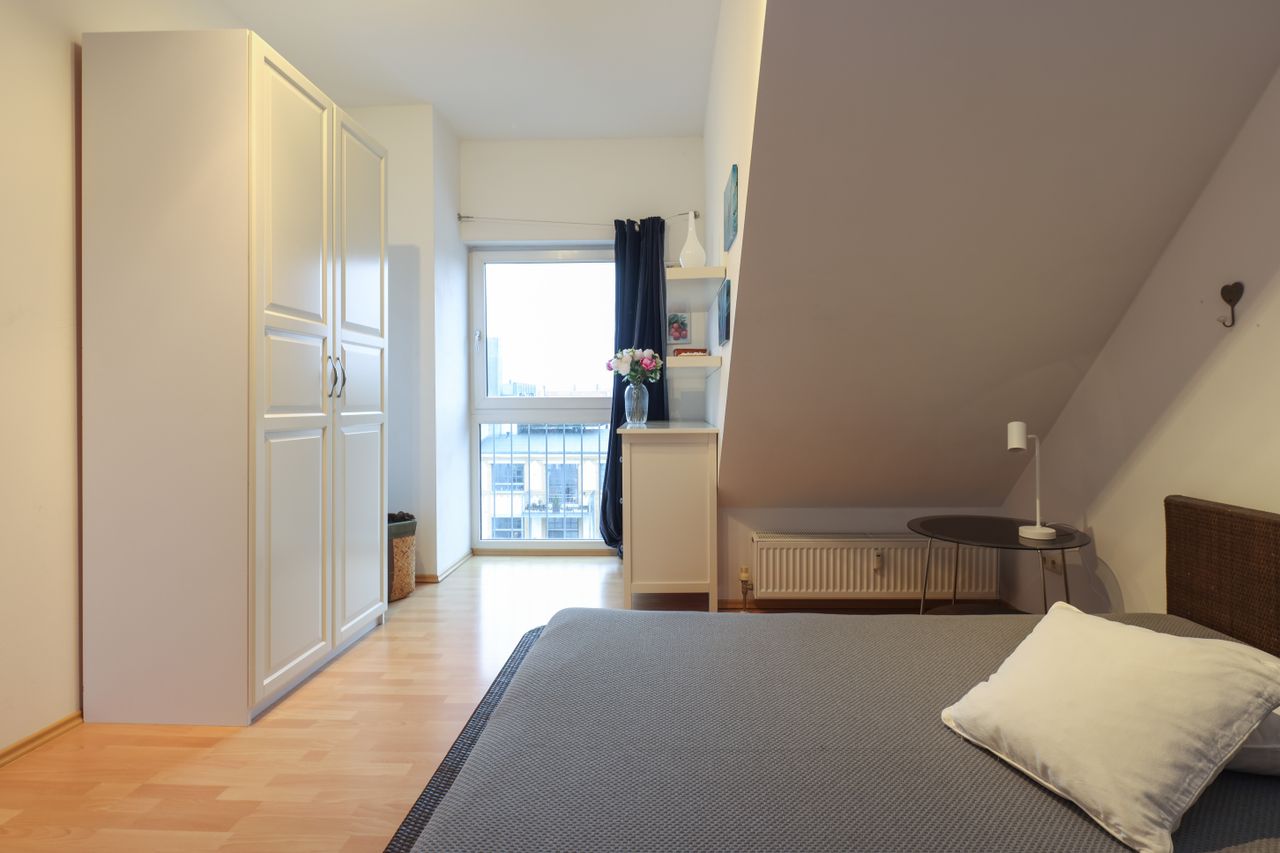 Gorgeous and wonderful 3 room Penthouse in Friedrichshain