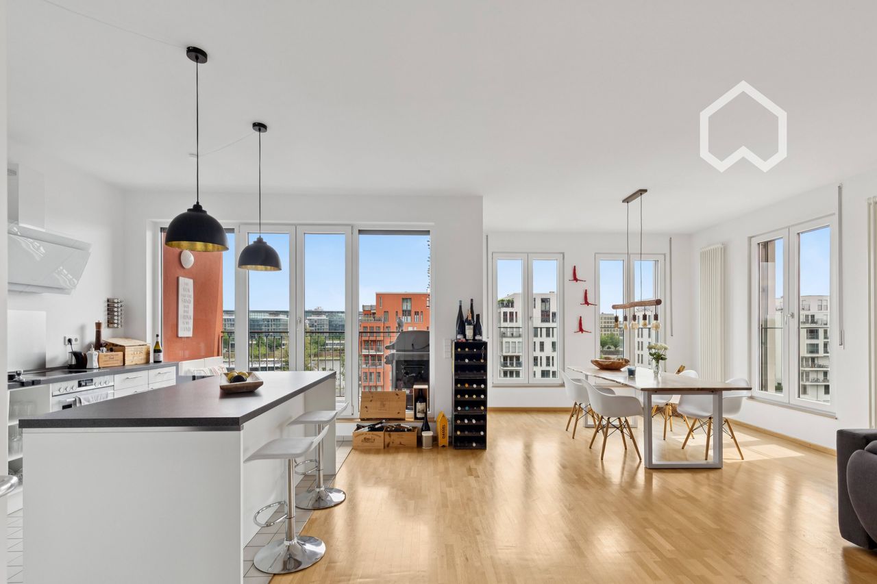 Exclusive River View: Luxury Apartment (105 m²) with Balcony/Loggia & Underground Parking at Frankfurt Westhafen