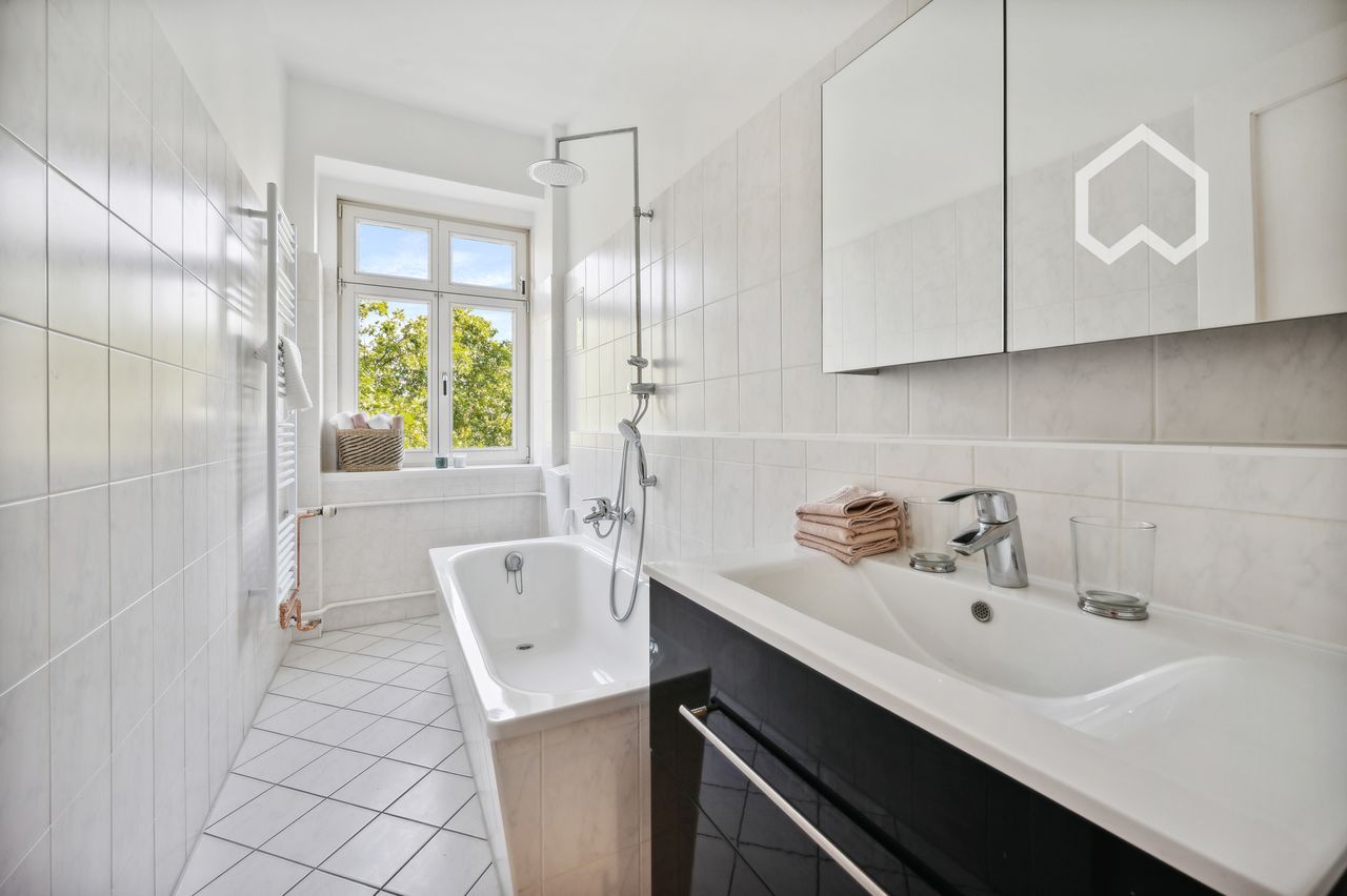 Exclusive opportunity in Berlin’s iconic Karl-Marx-Allee: stylish living in the heart of the city